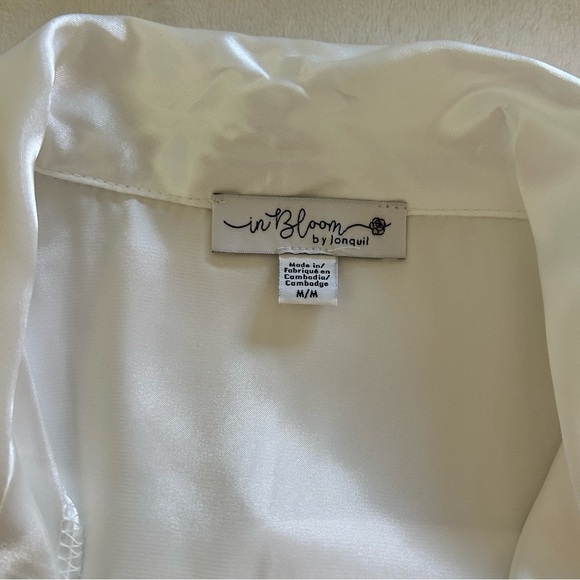 IN BLOOM Bridal Pajama Set - Picture 6 of 15